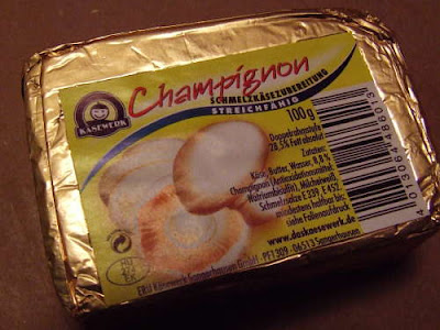 Schmelzkäse in Alufolie Schmelzkäse in Alufolie aus dem Käsewerk Sangerhausen