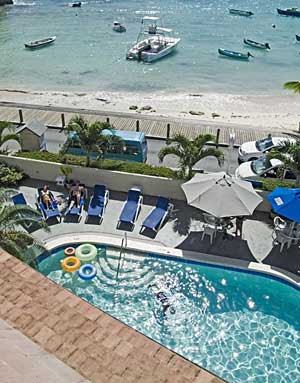 4845pool full St Lawrence hotel  Londra Otelleri