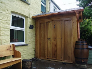 Ty Cariad oak porch