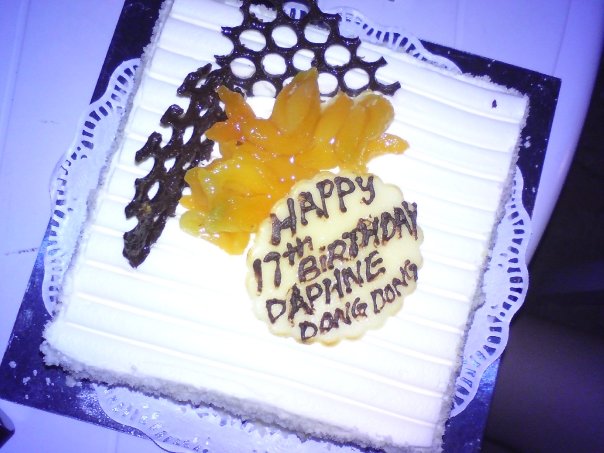 [happy+bday+daphne!.jpg]