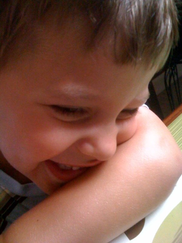 [C+shy+pose.bmp]