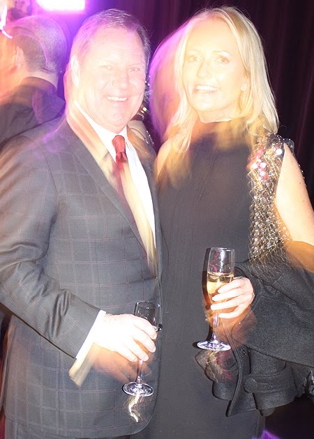 [Right-Hon-the-Lord-Mayor-Ro.jpg]