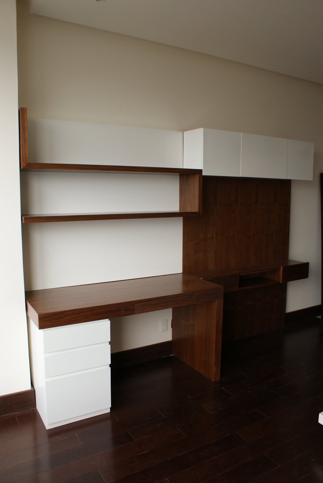 Muebles sobre Diseño AVL Muebles para TV y Escritorio Muebles sobre Diseño AVL Muebles para TV y Escritorio