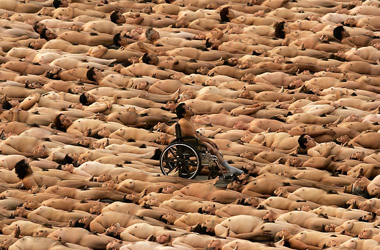 [spencer_tunick12.jpg]