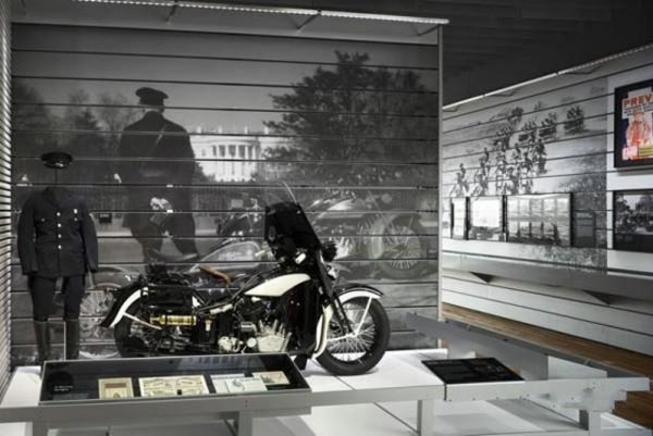 [Harley-Davidson-Museum-(1).jpg]