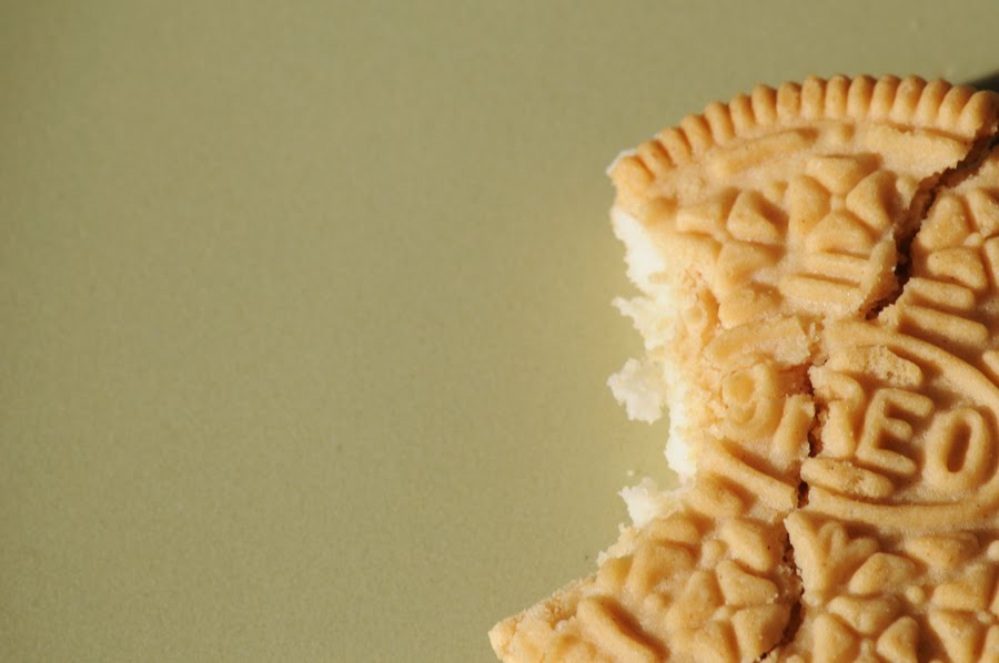 [Larua+Evans+-+Golden+Oreo.jpg]