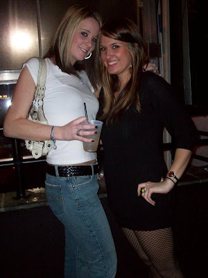 Hot Women Wearing Jeans: Partying in Jeans