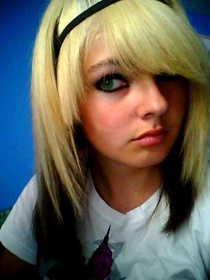 emo hairstyle girls. Emo hairstyle for girls can