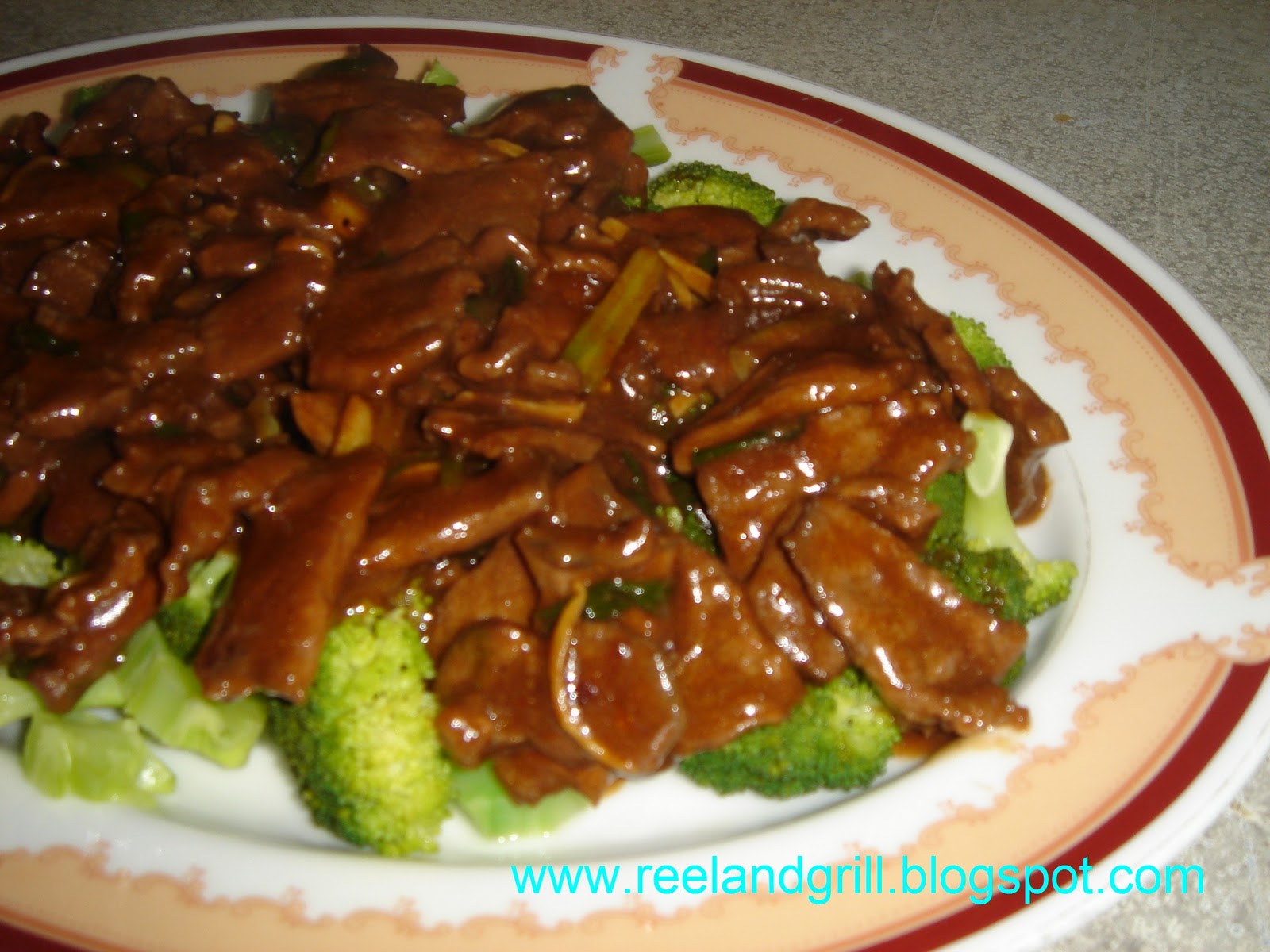 Reel and Grill Beef with Broccoli in Oyster Sauce