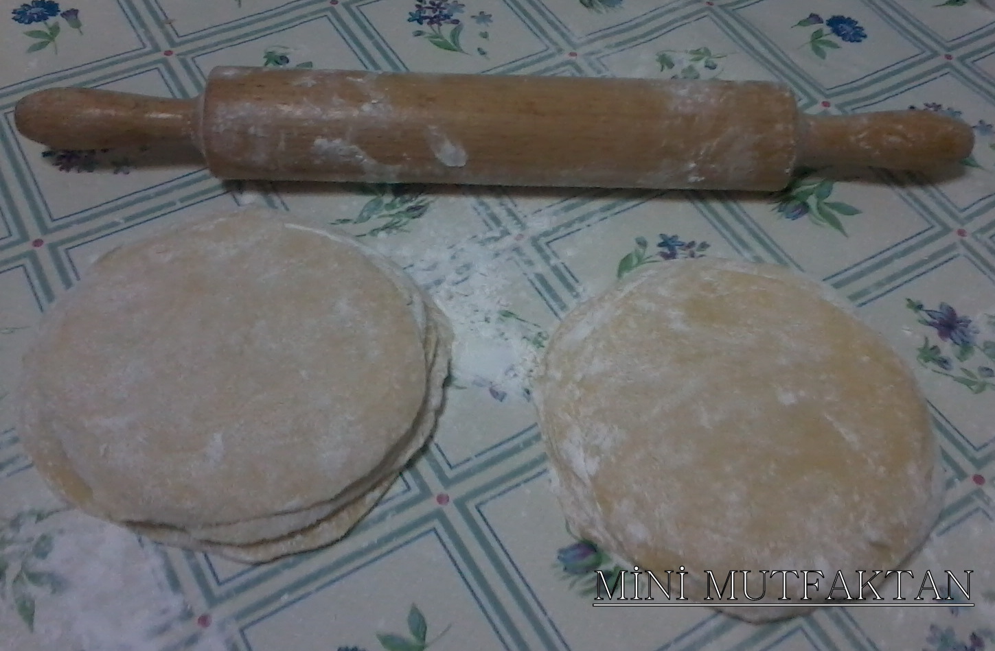 MİNİ MUTFAKTAN Baklavalı Kek