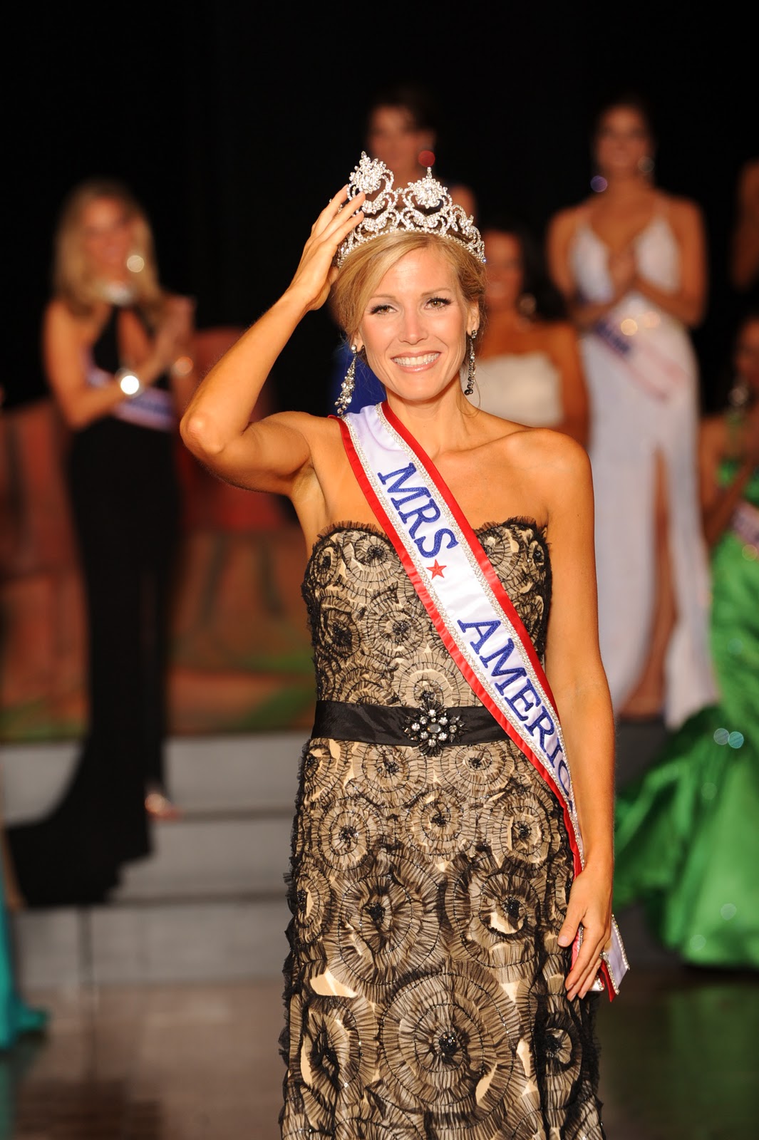 Mrs. Washington America 2010 Carla Richards Mrs. America