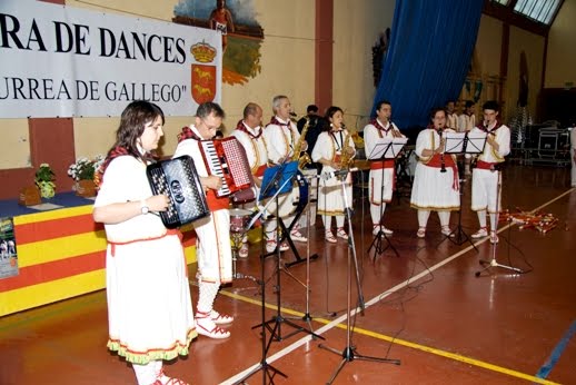 Los Musicos en el pabellón