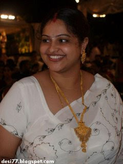 Tamil auntys saree