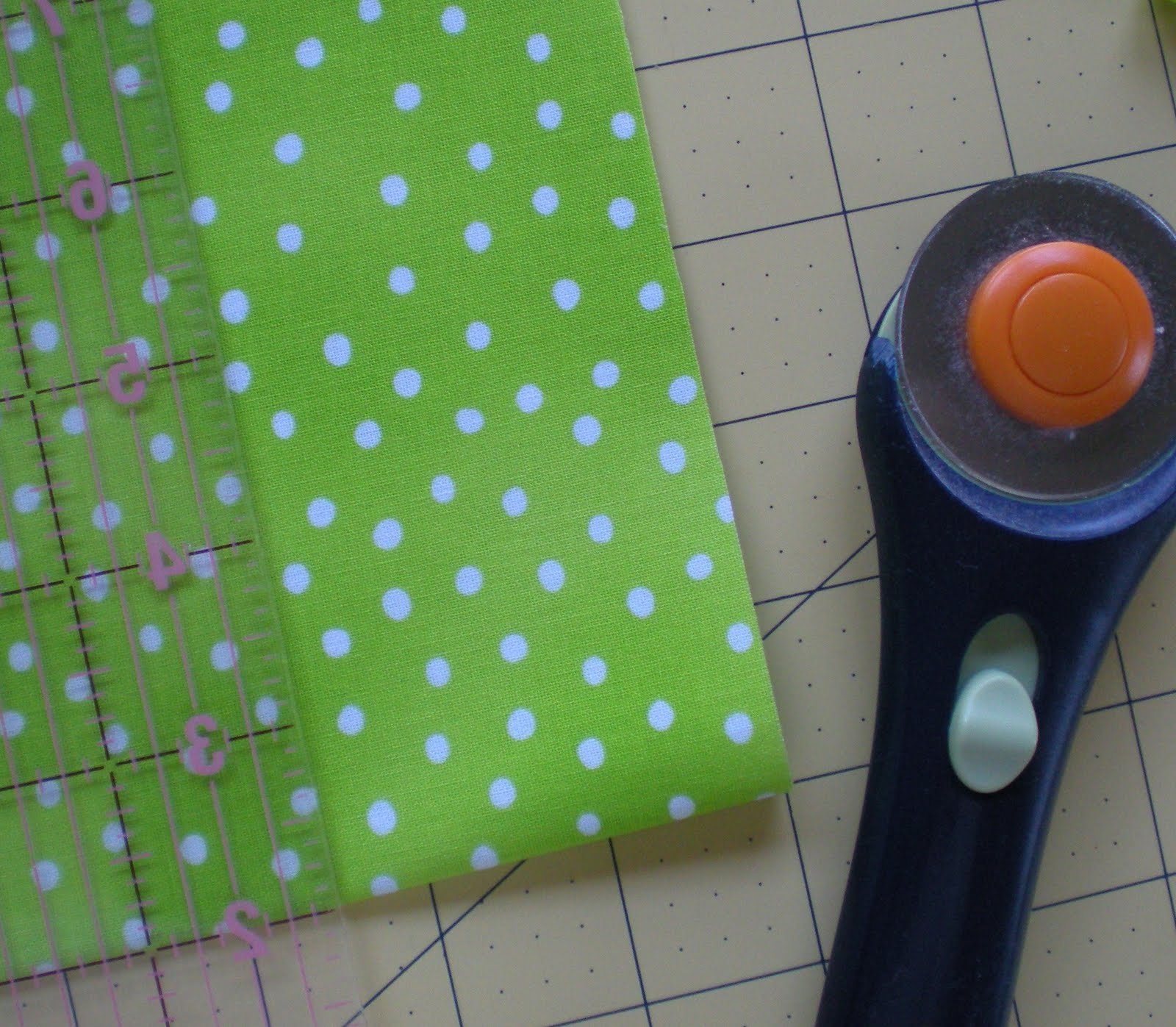 Molly Flanders A Tutorial French Binding...Ooh,la,la!
