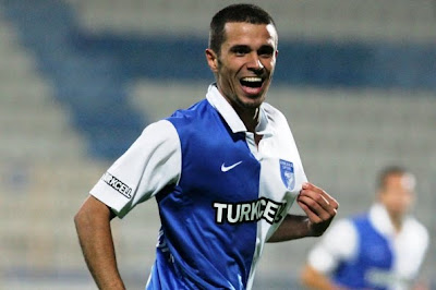 http://4.bp.blogspot.com/_dCf3YNNKAyY/Sz4SW7j83MI/AAAAAAAAAws/3HbujX3UbHU/s400/murat.jpg