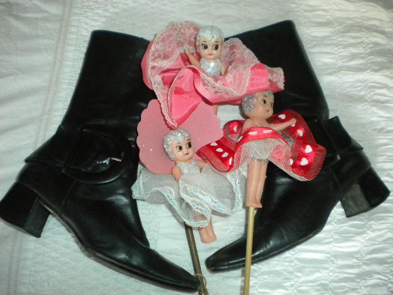 Cupie+dolls+on+a+stick
