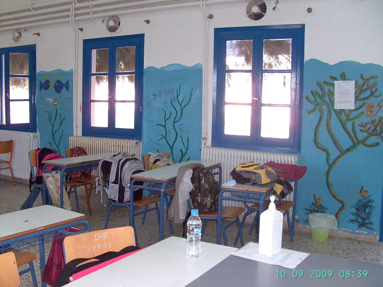 [PICT4790.JPG]