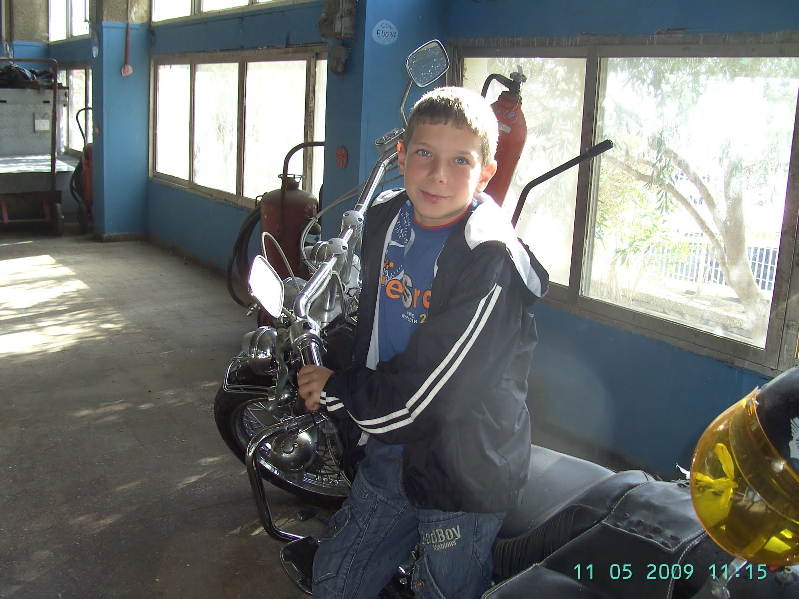 [PICT4947.JPG]