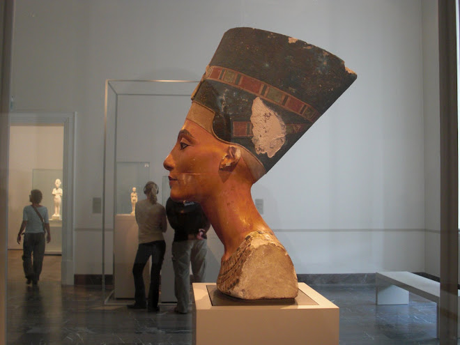 Bust of Queen Nefertiti