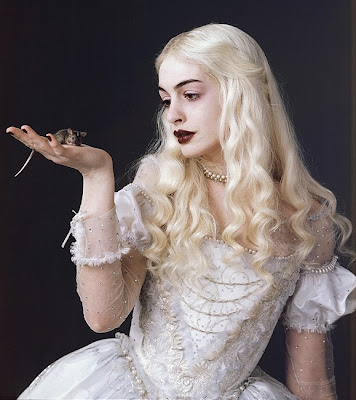 queen anne hathaway beauty anne hathaway tan. queen anne hathaway beauty