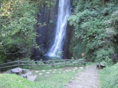 wisata liburan: air terjun putuk truno pandaan