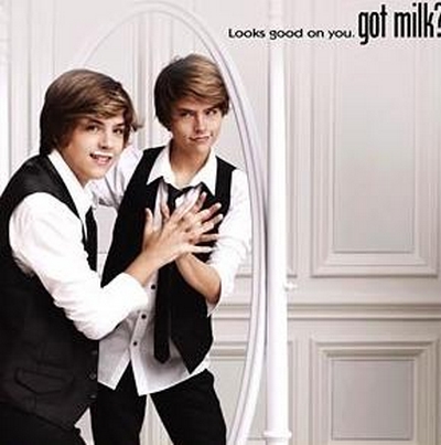 Who is cole sprouse dating