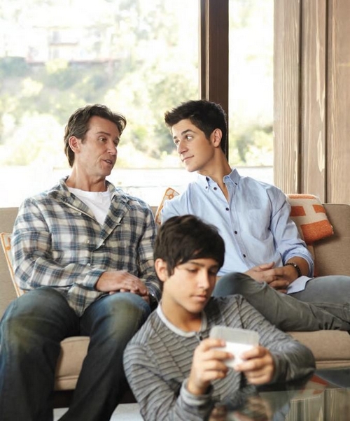http://4.bp.blogspot.com/_dISkoprgqWc/TSx7RKXmkkI/AAAAAAAAFRE/bfQ1QRQ7Reg/s1600/david-henrie-my-touch-mag-06.jpg