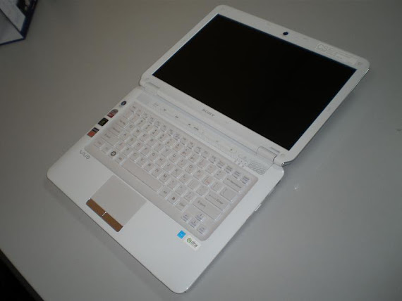 Sony Vaio VGN-CS16 Photo4