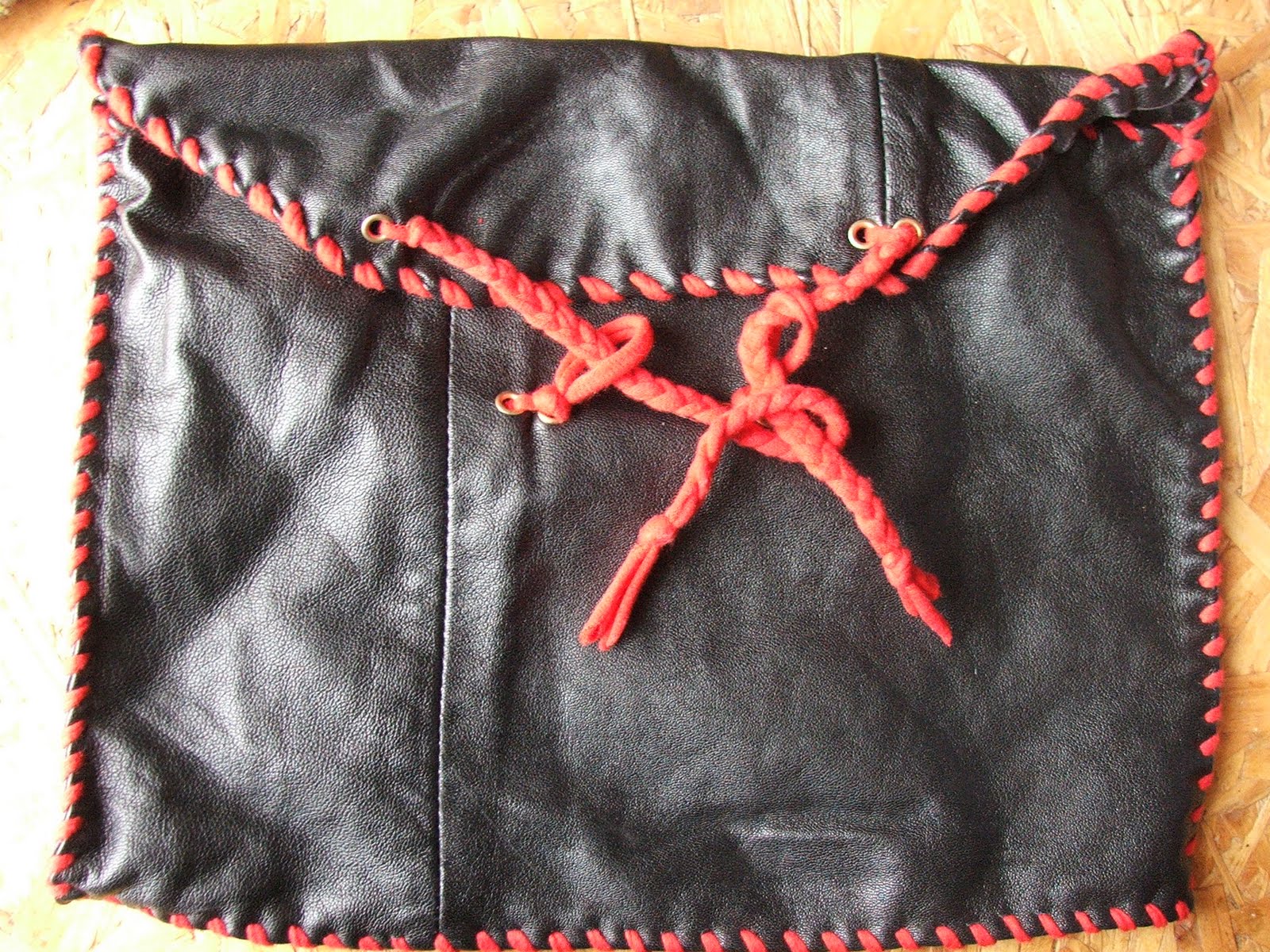 AmeriATaller...Artesaníareciclaje (sin explotación animal)Hecho en