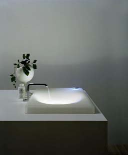 [NEOREST+II+Lavatory.jpg]