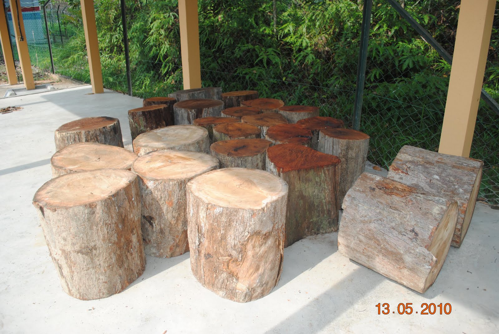Kayu Larik