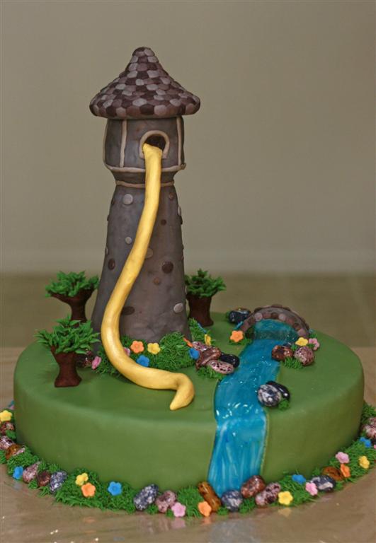 rapunzel tangled cake
