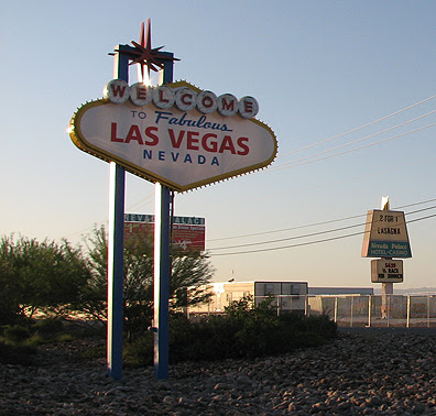 welcome to fabulous las vegas sign at night. Welcome To Fabulous Las
