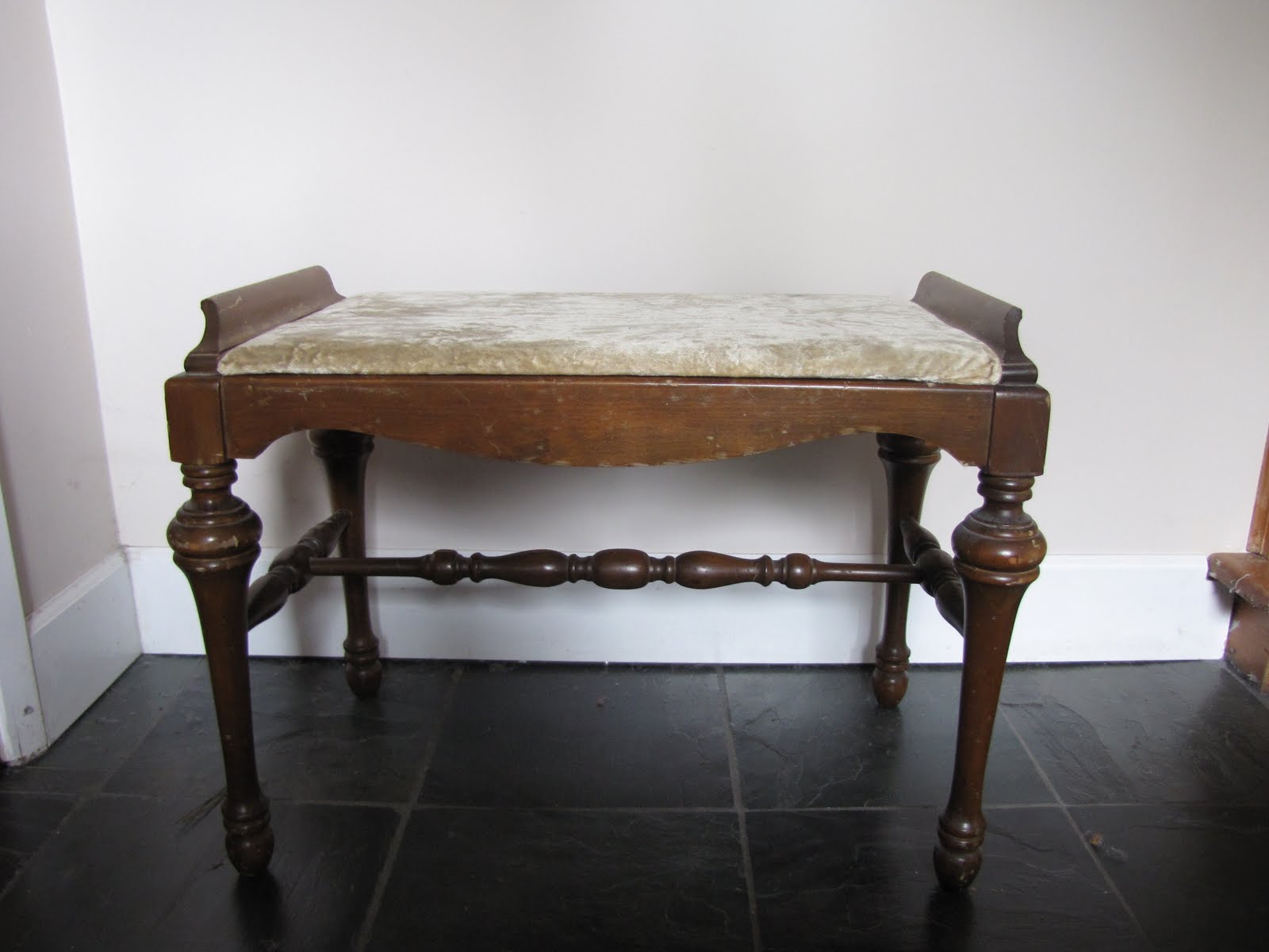 My House of Giggles Vintage Bench Seat for Front Entry gets BEACHY STRIPES