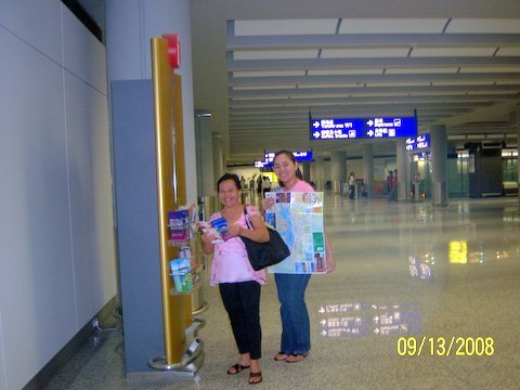 [2008-09-13-HKairport-0496-783700.jpg]