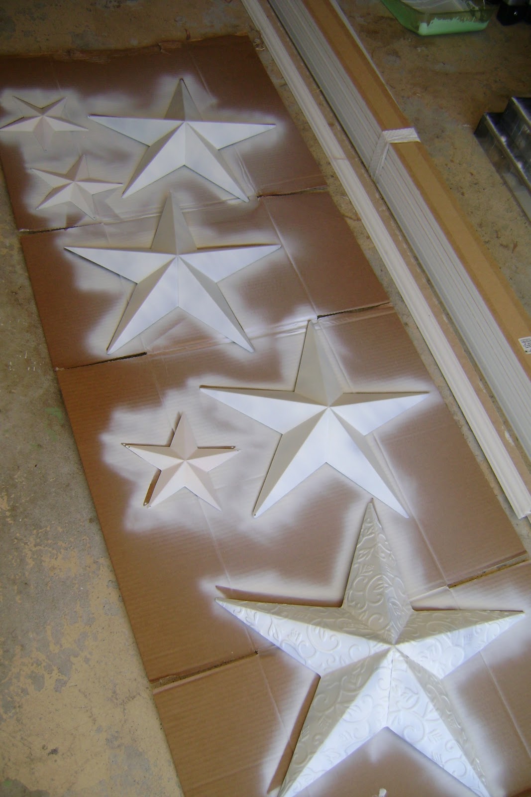 DesignAholic Power of Paint Tin Stars