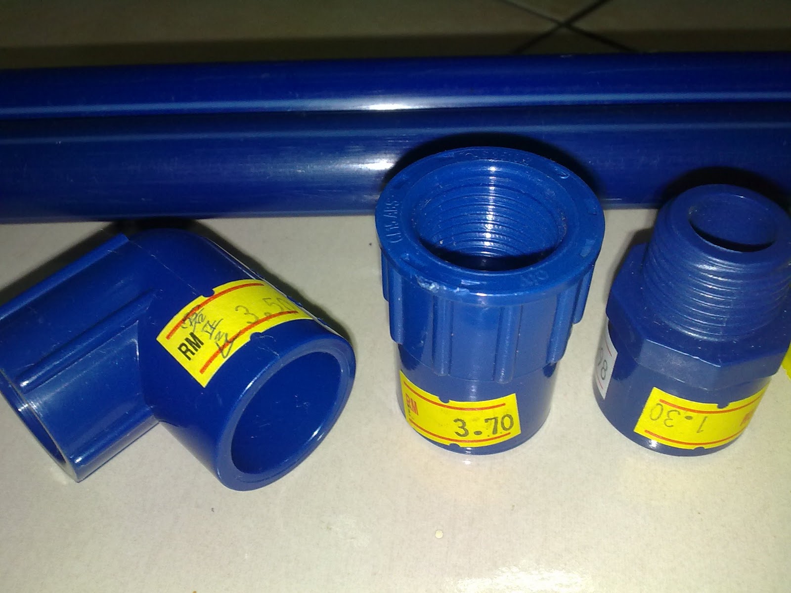 Lampu Jalan Paip ABS vs PVC