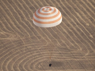 Expedition 20 landing Expedition 20 landing