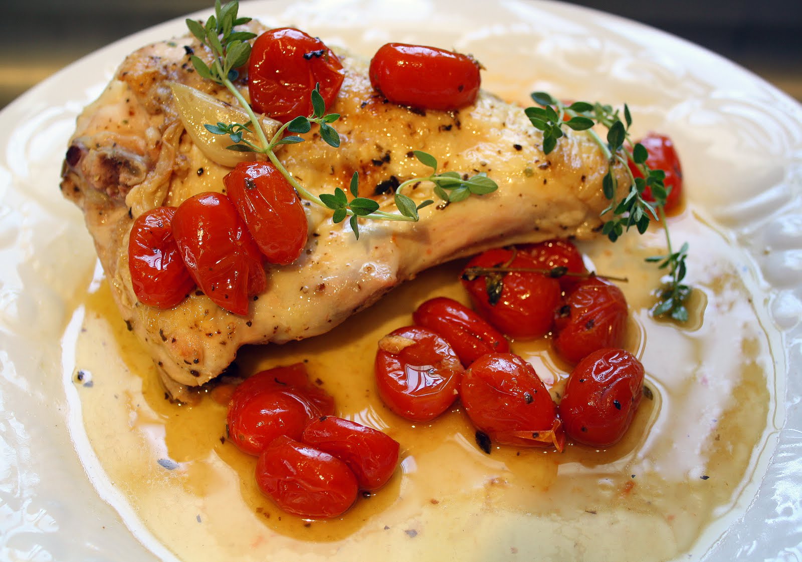 Quick Lemon Chicken with Garlic and Tomatoes