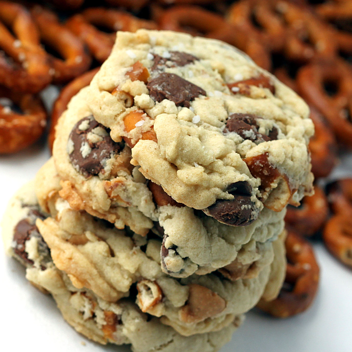 Sugar Cooking Pretzel Cookies with Chocolate & Peanut Butter Chips