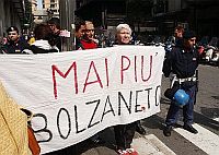 [bolzaneto-mai-piu.jpg]