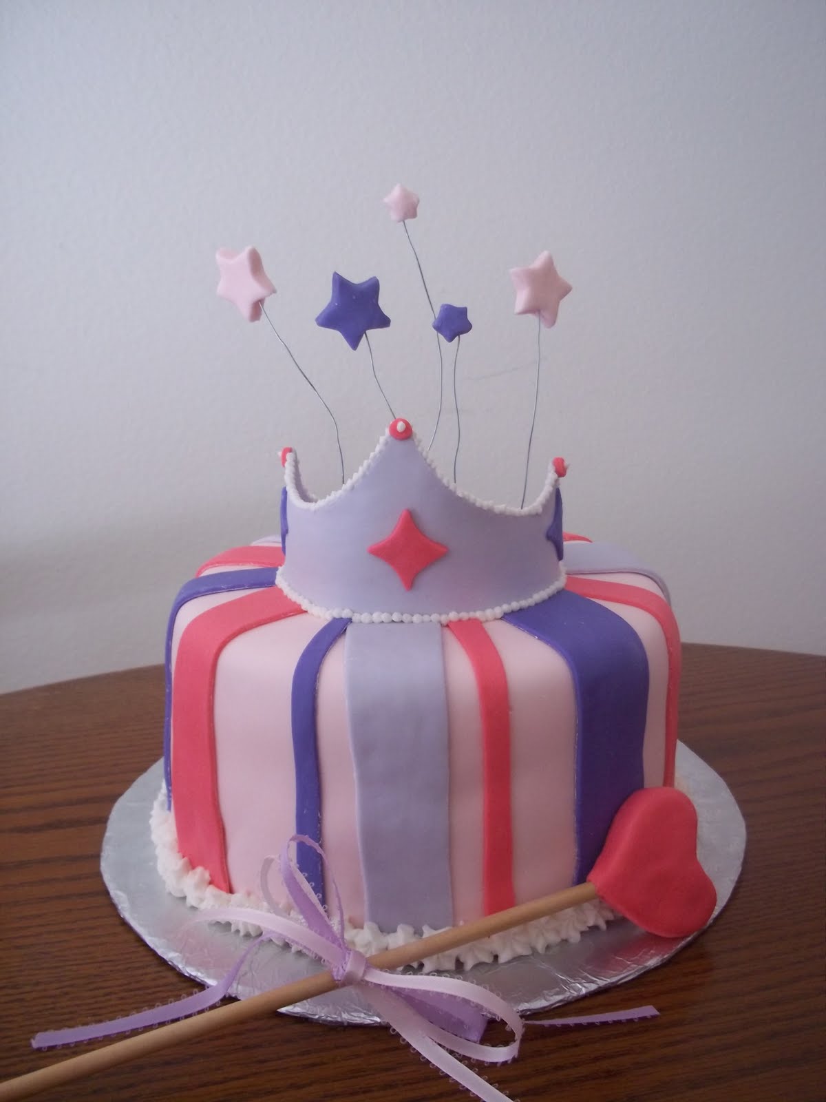 Cakes by Jenn: Princess Crown Cake