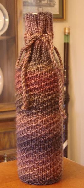 Taras Knits: Swirled Wine Bottle Cozy