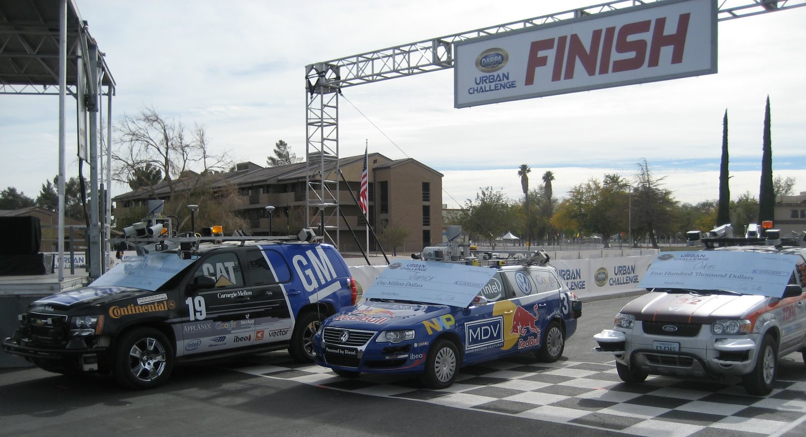 [IMG_2586_cropped.jpg]