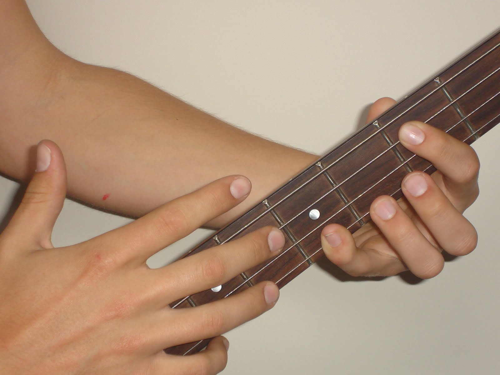 Bassist Bass guitar Tapping