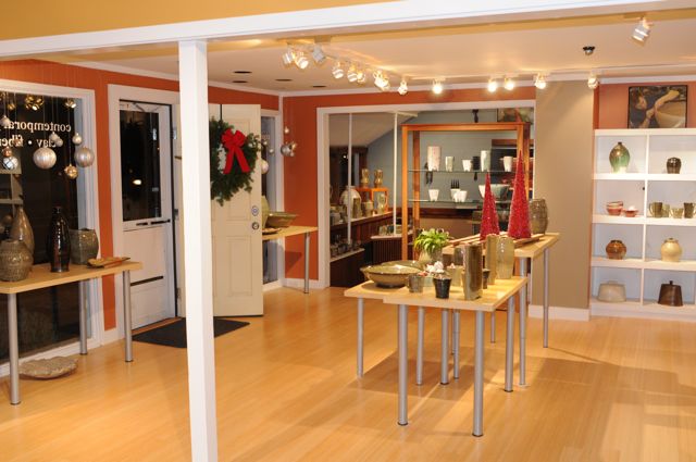 [holidayopenhouse_kreegerpottery1.jpg]