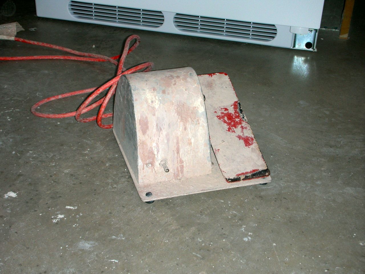 [093009_soldner_kreegerpottery1.jpg]