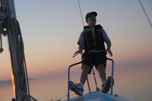 [jake_in_the_bow_pulpit.jpg]