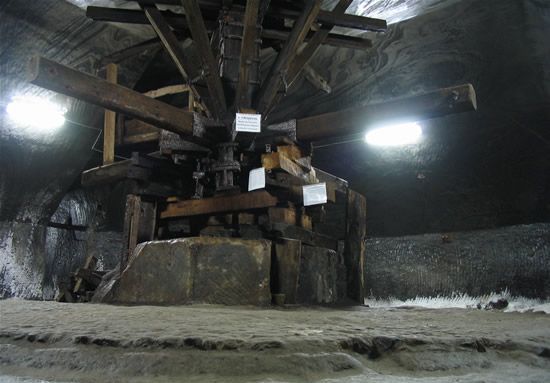 [Turda-2.jpg]