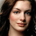 Anne Hathaway abbandona il cattolicesimo dopo il coming out del fratello